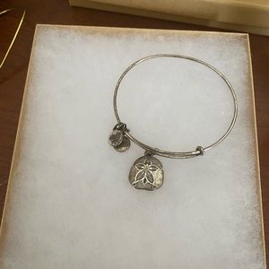 Alex and Ani Nautical sand dollar bracelet🐚